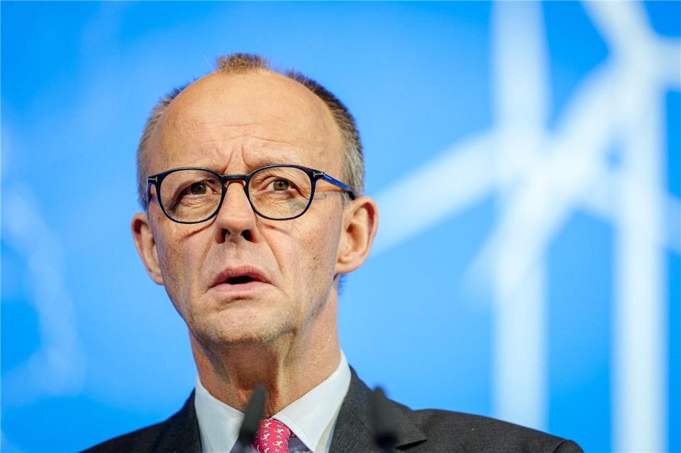 Bundeskanzler Friedrich Merz (CDU) ist besorgt über das Maß an Gewaltanwendung in den USA.Kay Nietfeld/dpa