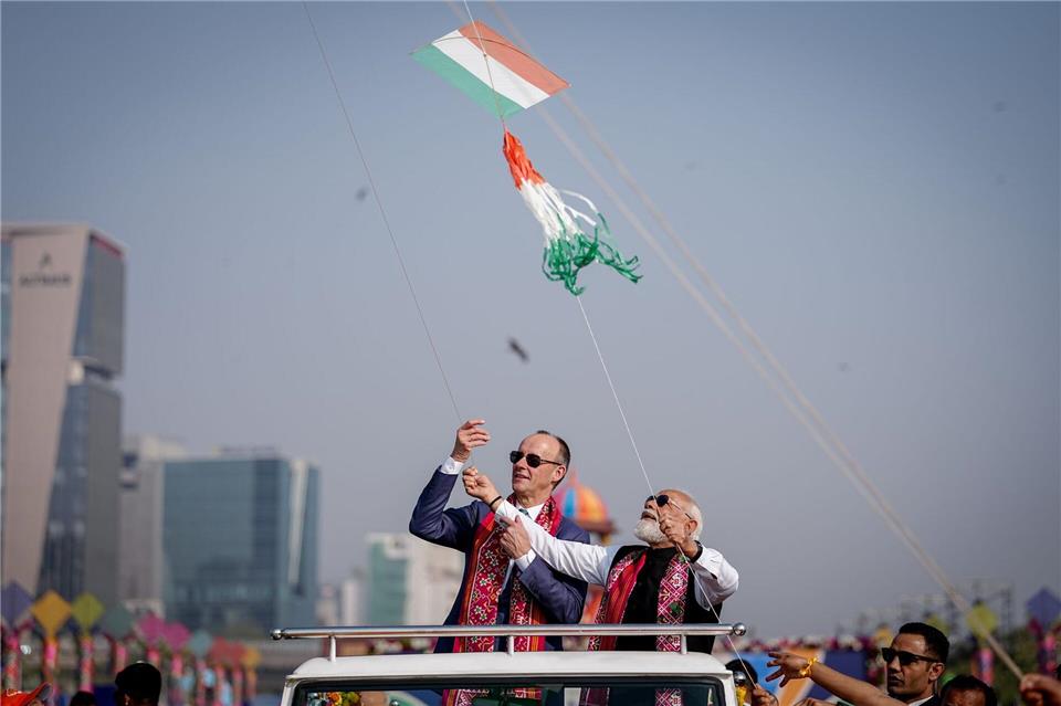 Bundeskanzler Friedrich Merz warb bei seinem jüngsten Indien-Besuch für einen schnellen Abschluss des Abkommens. (Archivbild)Kay Nietfeld/dpa