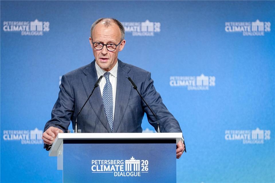 Bundeskanzler Merz betont Verlässlichkeit in der Klimapolitik. Kay Nietfeld/dpa