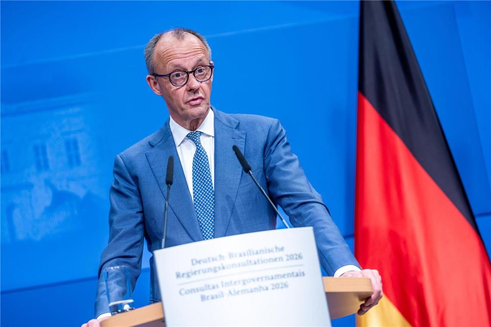 Bundeskanzler Merz lässt offen, wie er einem möglichen Treibstoffmangel begegnen will.Michael Kappeler/dpa