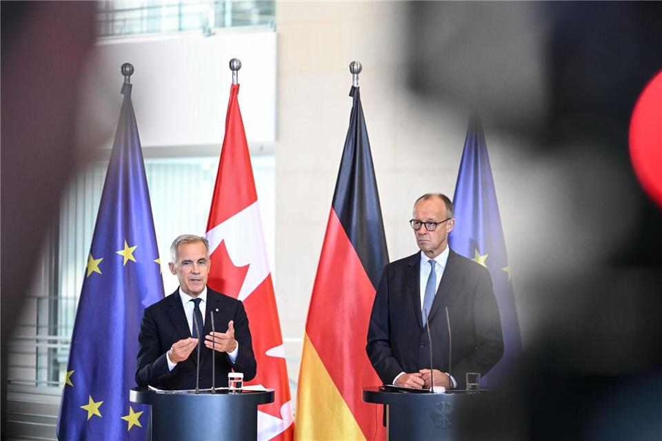 Bundeskanzler Merz wirft dem russischen Präsidenten Putin eine Verzögerungsstrategie bei der Suche nach Frieden für die Ukraine vor.Britta Pedersen/dpa