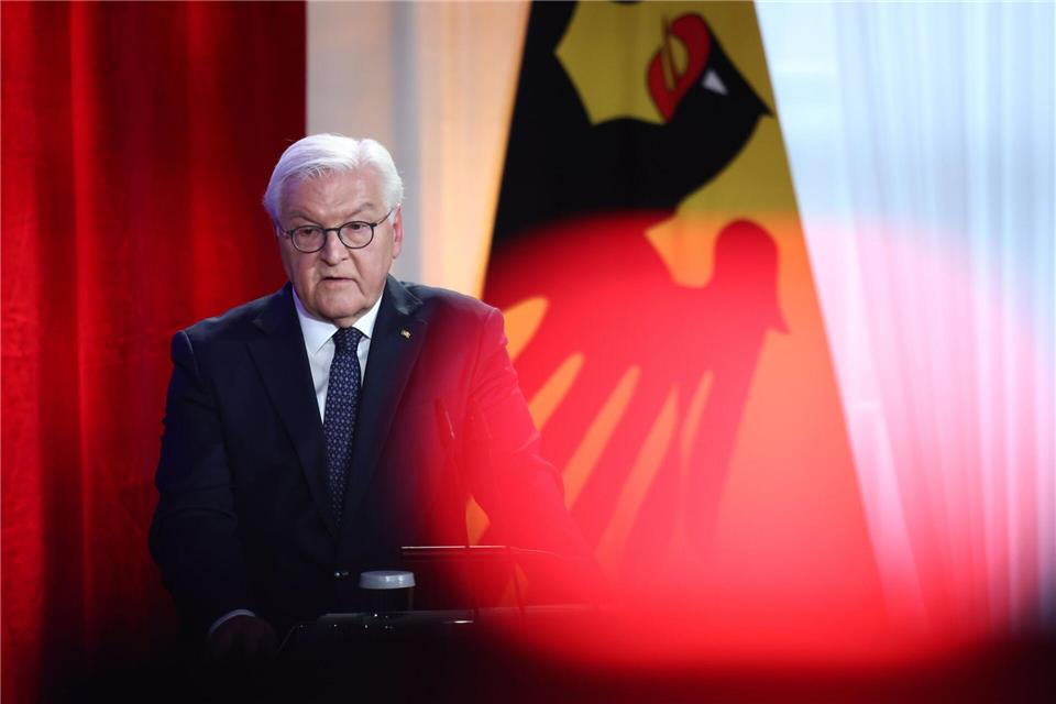Bundespräsident Frank-Walter Steinmeier sieht die Demokratie bedroht.Maryam Majd/Pool AP/dpa