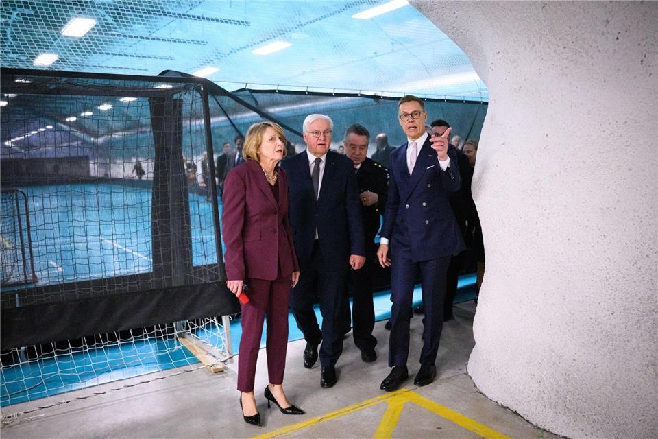 Bundespräsident Steinmeier besichtigte mit seiner Frau Elke Büdenbender und Finnlands Präsident Stubb die Zivilschutzanlage Merihaka. (Archivbild)Bernd von Jutrczenka/dpa