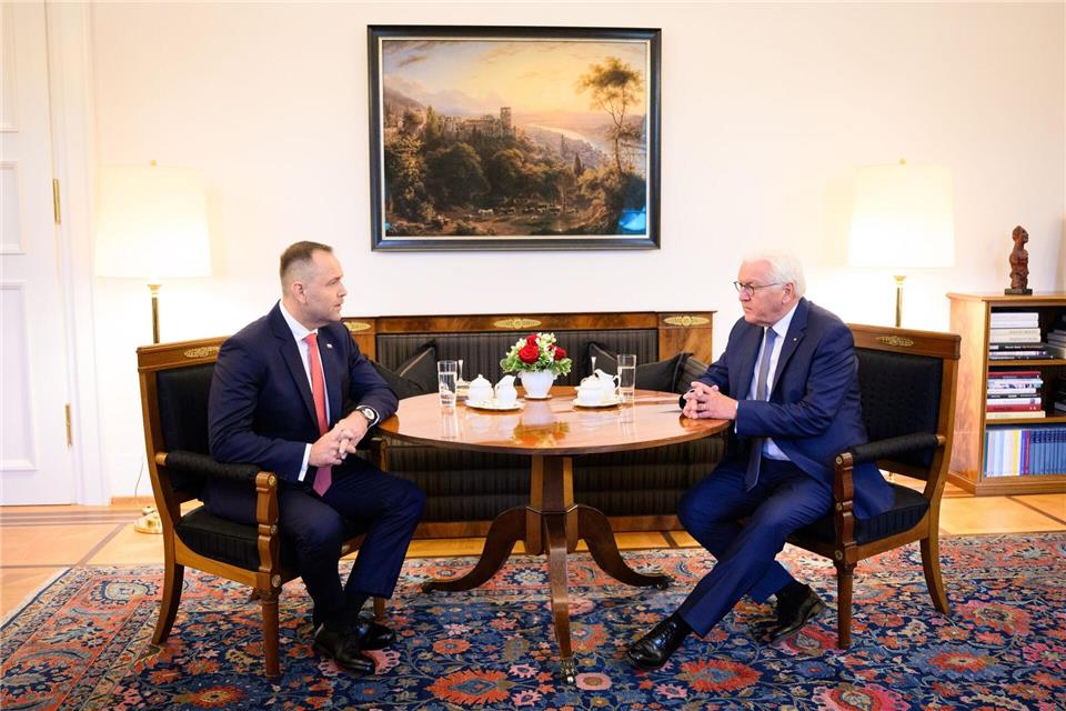 Bundespräsident Steinmeier lehnte im Gespräch mit seinem polnischen Kollegen Nawrocki Reparartionsforderungen erneut abBernd von Jutrczenka/dpa-Pool/dpa