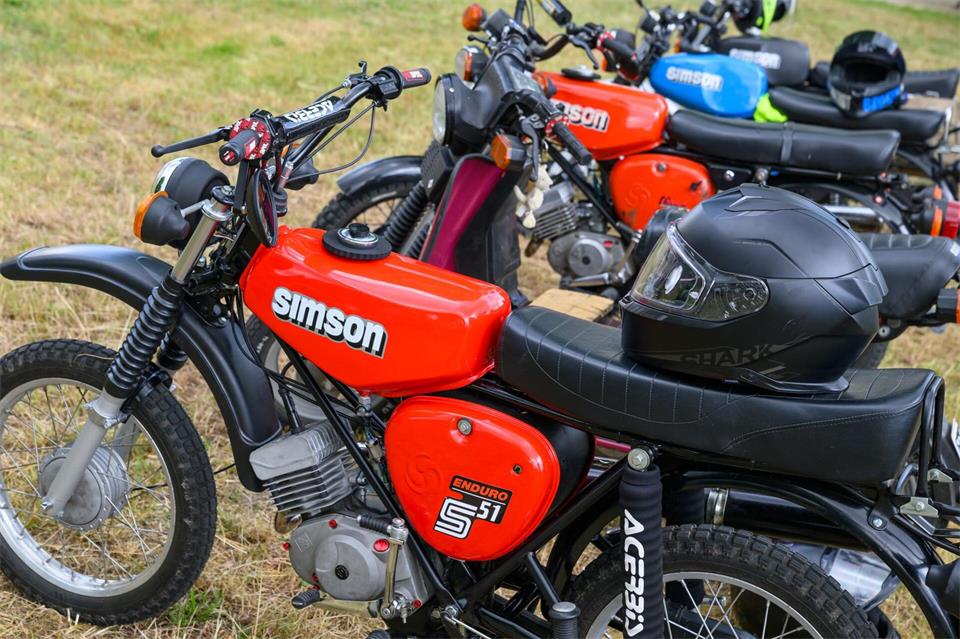 Bundesrat befasst sich mit Zulassung für Mopeds. (Illustration) Patrick Pleul/dpa