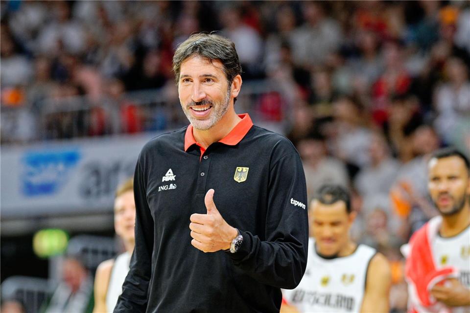 Bundestrainer Alex Mumbru sah auch im zweiten EM-Test viel Positives.Uwe Anspach/dpa