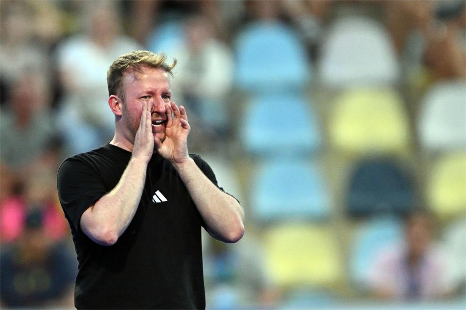 Bundestrainer André Henning verteidigte mit dem DHB-Team den WM-Titel. (Archivbild)Federico Gambarini/dpa