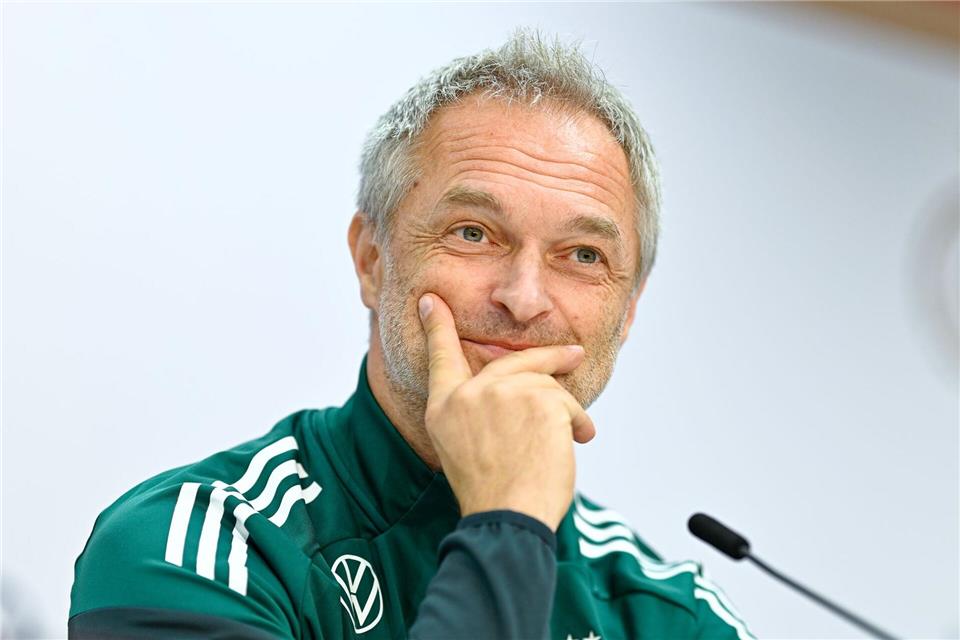 Bundestrainer Christian Wück hat seinen Vertrag noch nicht verlängert. (Archivbild)Uwe Anspach/dpa