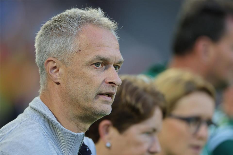 Bundestrainer Christian Wück will gegen Slowenien auf frische Kräfte setzen.Rolf Vennenbernd/dpa