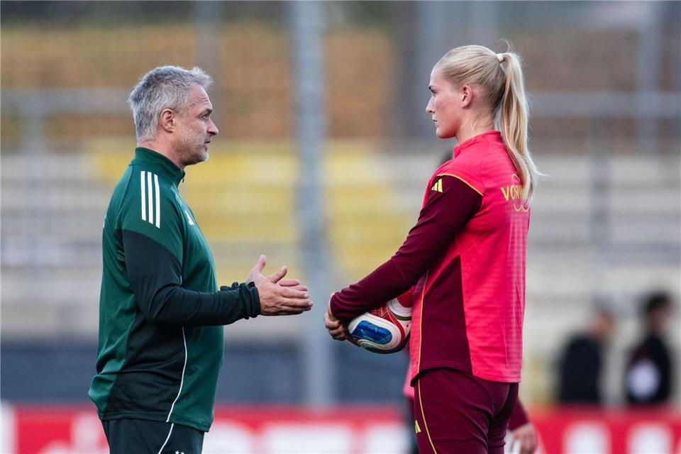 Bundestrainer Wück muss auch auf Camilla Küver verzichten. (Archivbild)Marius Becker/dpa