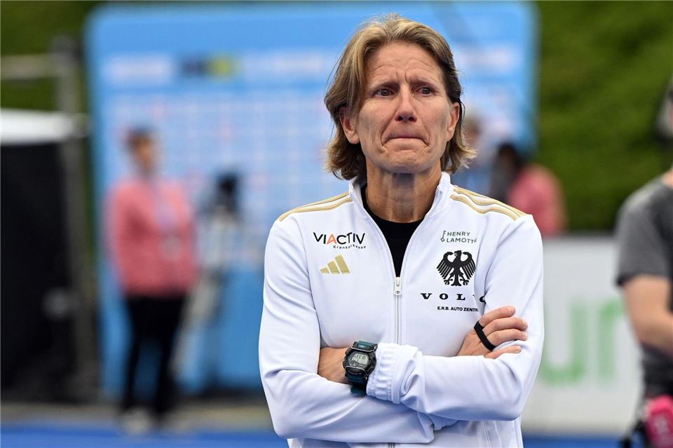 Bundestrainerin Janneke Schopman geht mit 13 WM-Debütantinnen in das Turnier. (Archivbild)Federico Gambarini/dpa