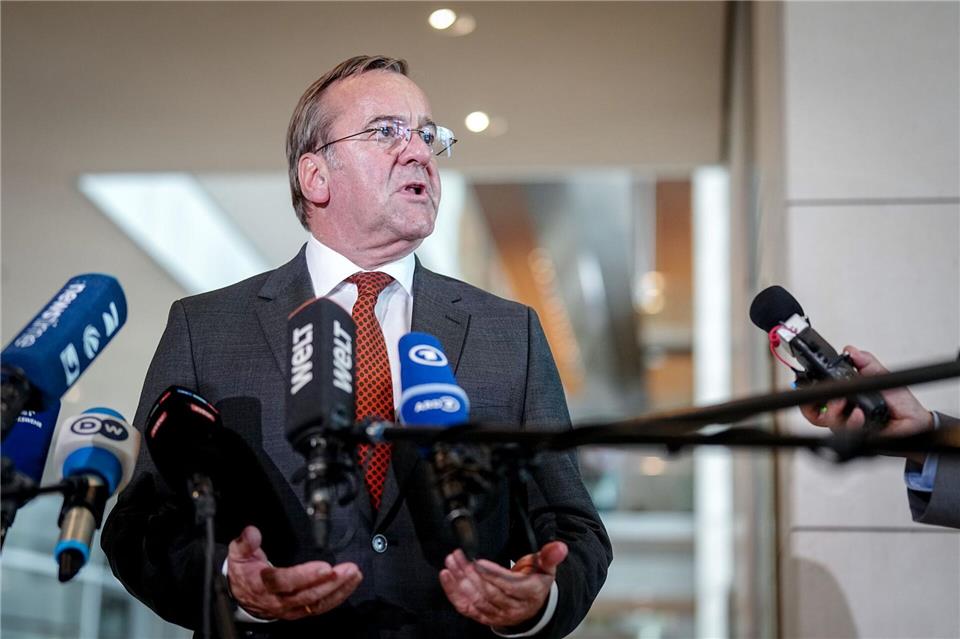Bundesverteidigungsminister Boris Pistorius (SPD) kommt zur Ost-Ministerpräsidentenkonferenz nach Thüringen. (Archivbild)Kay Nietfeld/dpa