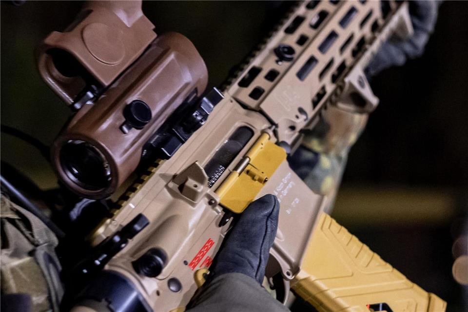 Bundeswehr erhält neues Sturmgewehr G95Daniel Karmann/dpa