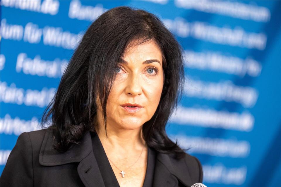 Bundeswirtschafts- und Energieministerin Katherina Reiche (CDU) will Klimaschutz mit Wettbewerbsfähigkeit verbinden. (Archivbild)Michael Kappeler/dpa