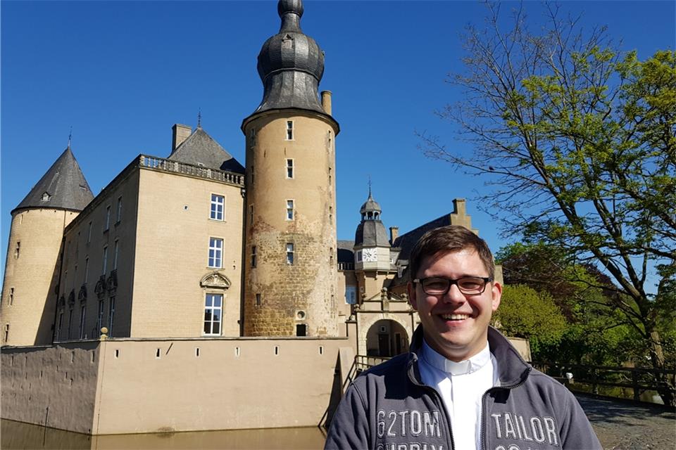 Burgkaplan Ralf Meyer