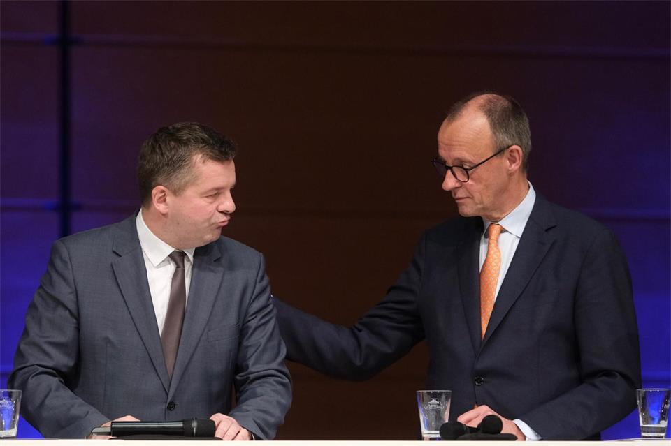 CDU-Chef Friedrich Merz kommt nach Sachsen-Anhalt, um CDU-Spitzenkandidat Sven Schulze im Wahlkampf zu unterstützen. (Archivfoto)Sebastian Willnow/dpa