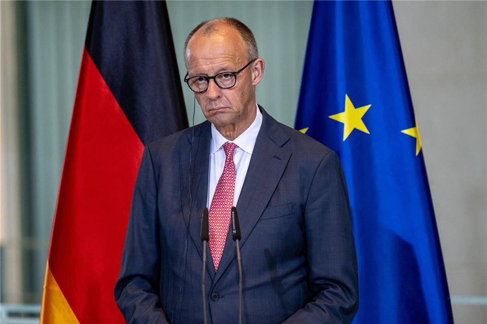 CDU-Chef Merz bindet die Fraktion bei der Spahn-Nachfolge eng ein.Fabian Sommer/dpa