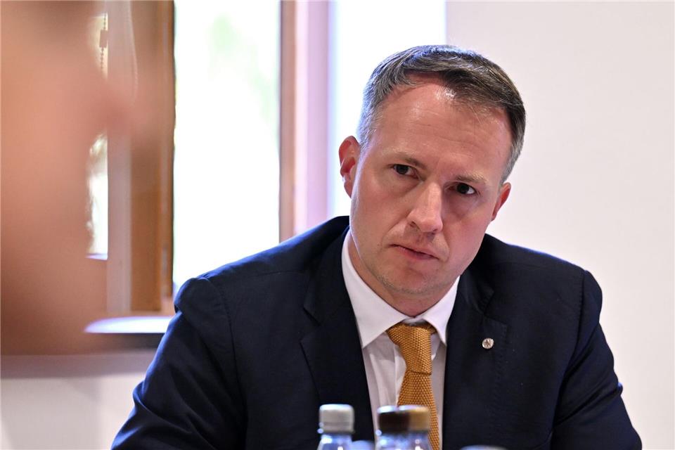CDU-Fraktionschef Andreas Bühl mahnt Zukunftskonzepte für die Heilbäder an. (Archivbild)Martin Schutt/dpa