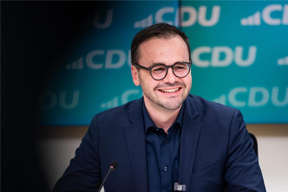 CDU-Fraktionschef Jan Redmann steht für Gespräche mit der SPD zur Bildung einer neuen Regierung bereit. Christophe Gateau/dpa