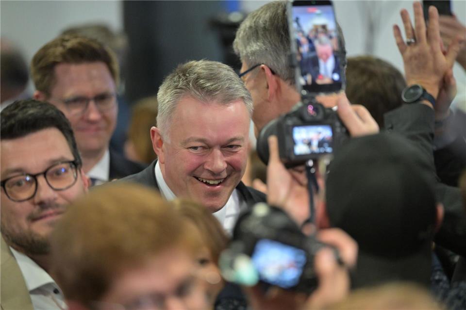 CDU-Herausforderer Gordon Schnieder hat die Wahl gewonnen. Hannes Albert/dpa