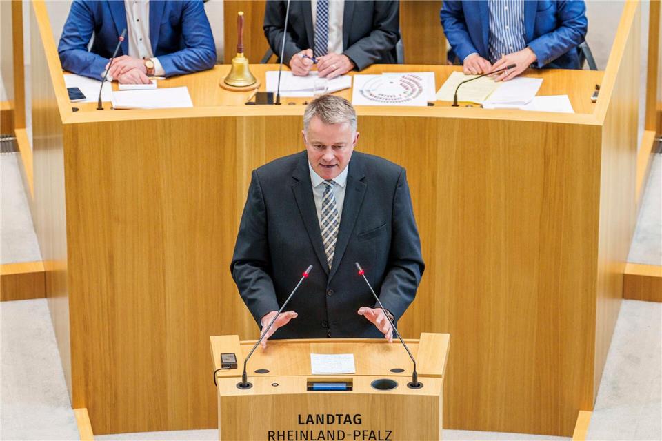 CDU-Landes- und Fraktionschef Gordon Schnieder soll zum Spitzenkandidaten seiner Partei für die Landtagswahl im März gewählt werden. (Archivbild)Andreas Arnold/dpa