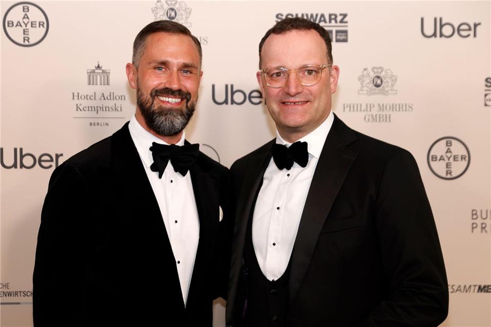 CDU-Politiker Spahn und sein Mann sind nun Väter. (Archivbild)Carsten Koall/dpa