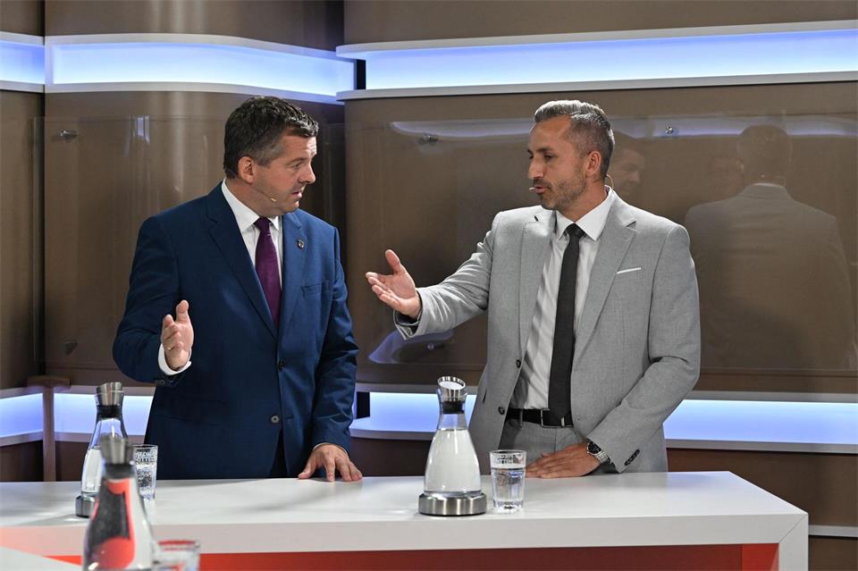 CDU-Spitzenkandidat Sven Schulze und AfD-Spitzenkandidat Ulrich Siegmund haben sich ein ausführliches Duell geliefert.Hendrik Schmidt/dpa