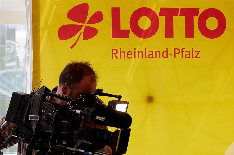 CDU und SPD haben sich darauf geeinigt, dass es - anders als ursprünglich vereinbart - bei einem Chefposten bei Lotto Rheinland-Pfalz bleiben soll. (Archivfoto)picture alliance / Thomas Frey/dpa