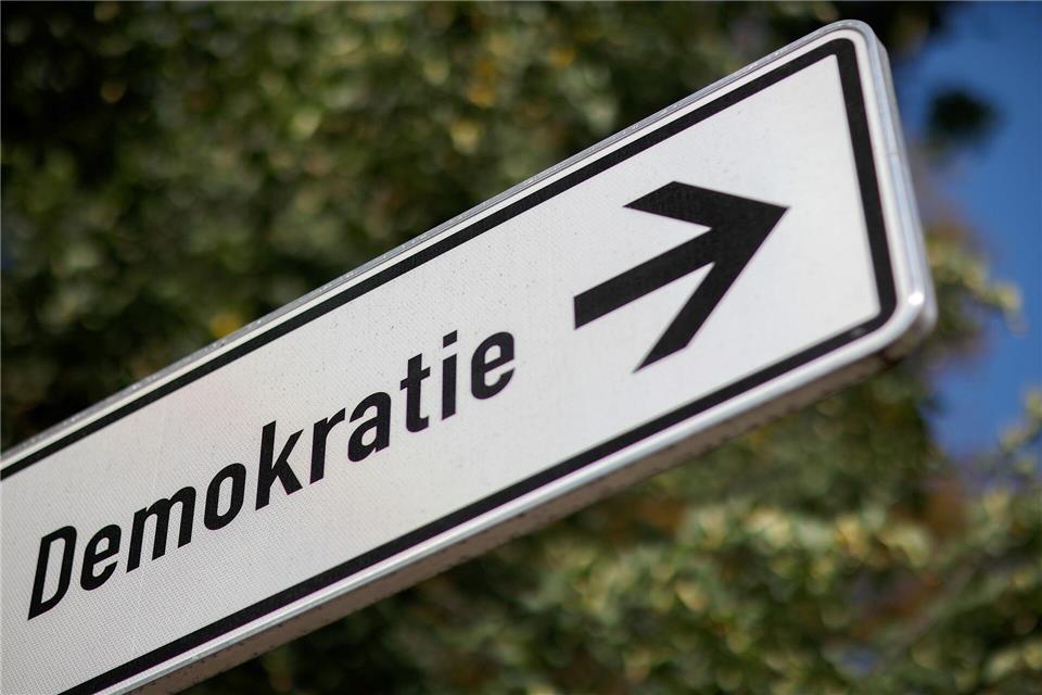 CDU und SPD in Berlin haben sich auf ein Landesgesetz zur Förderung der Demokratie verständigt. (Symbolbild)Jan Woitas/dpa