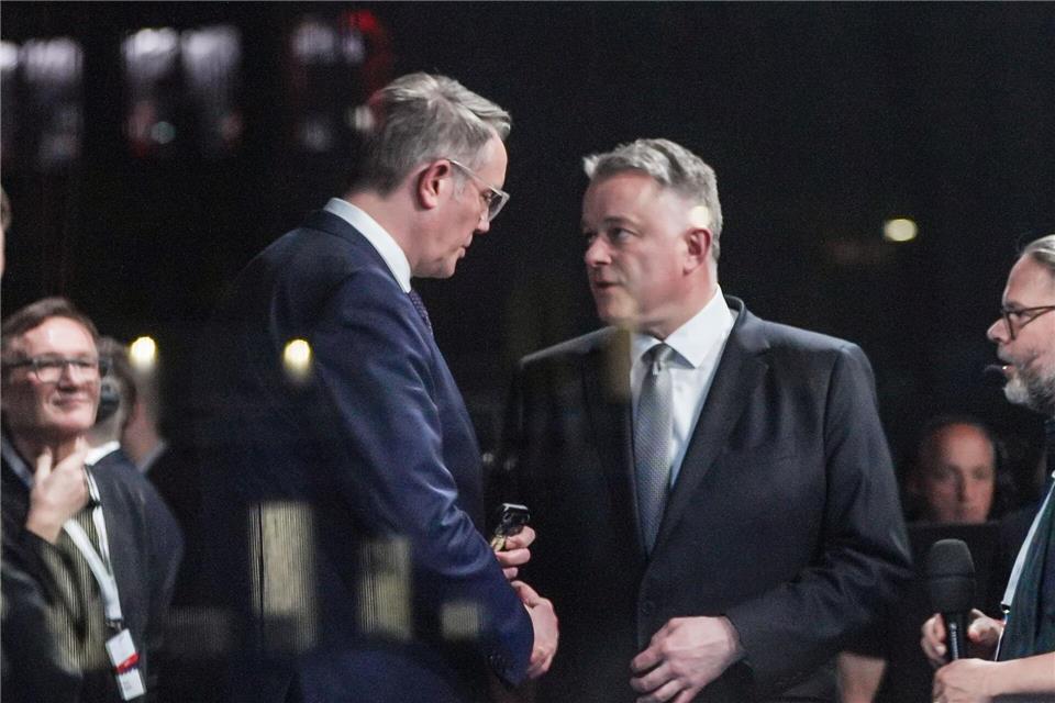 CDU und SPD sprechen über Gemeinsamkeiten für ein Regierungsbündnis. (Archivbild)Andreas Arnold/dpa