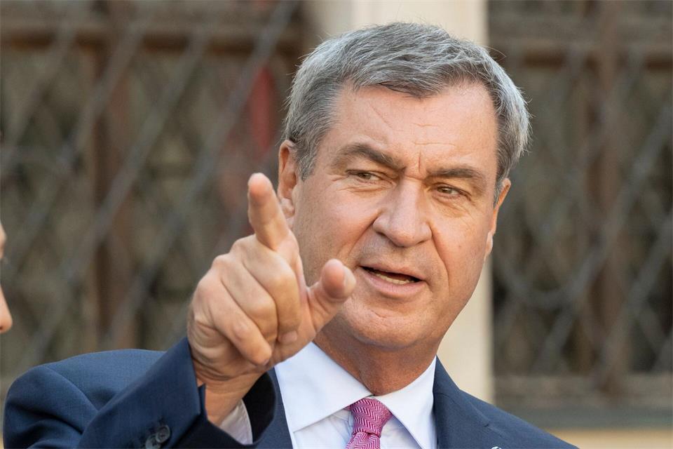 CSU-Chef Markus Söder beteuert, dass die CSU „auf keinen Fall“ einen Kanzlersturz initiieren werde. (Archivbild)Peter Kneffel/dpa