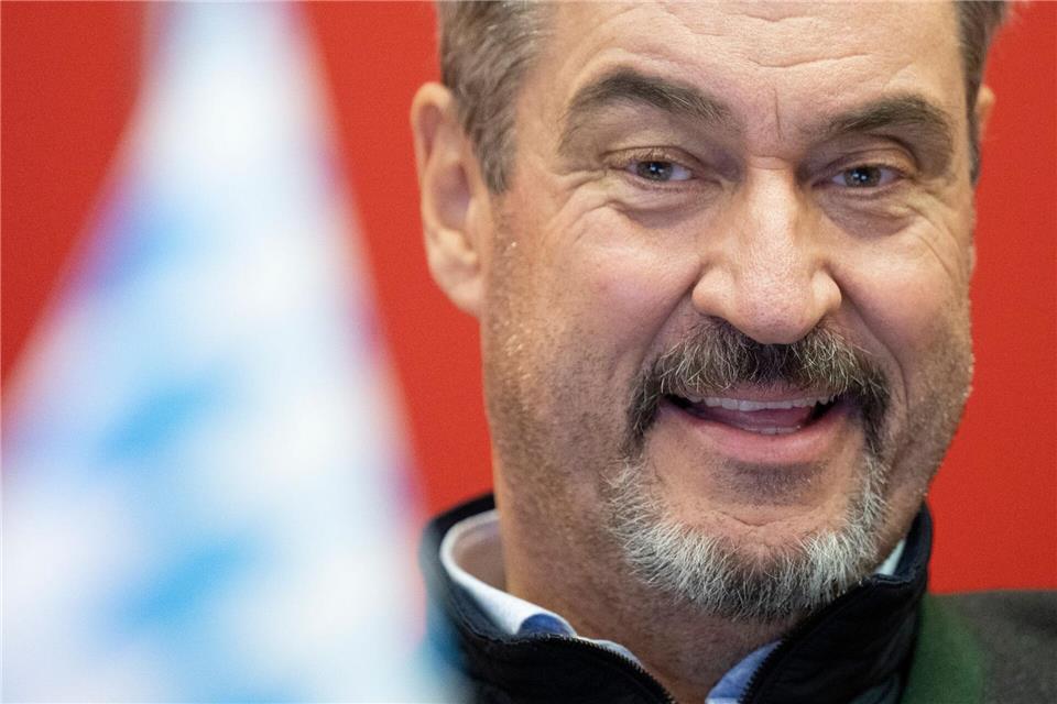 CSU-Chef Markus Söder findet, dass insbesondere junge Männer aus der Ukraine in ihre Heimat zurückkehren sollten. Boris Roessler/dpa