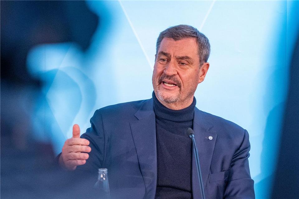 CSU-Chef Markus Söder kritisiert die Beschäftigungspraxis innerhalb der AfD. (Archivbild)Armin Weigel/dpa