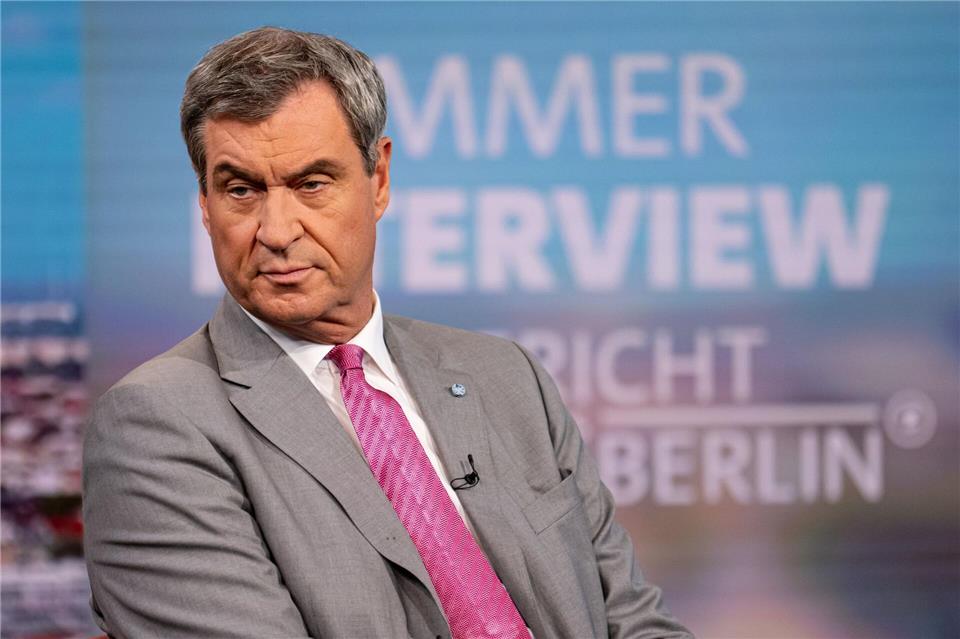 CSU-Chef Markus Söder zweifelt an der Wirksamkeit der 12-Uhr-Regel. (Archivbild)Fabian Sommer/dpa