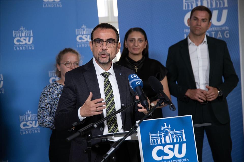 CSU-Fraktionschef Holetschek will die Jugend stärker in den Fokus der Politik rücken.Pia Bayer/dpa