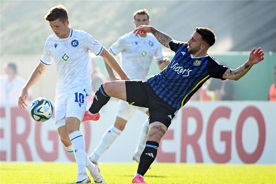 Calogero Rizzuto trifft in Rostock. Uli Deck/dpa