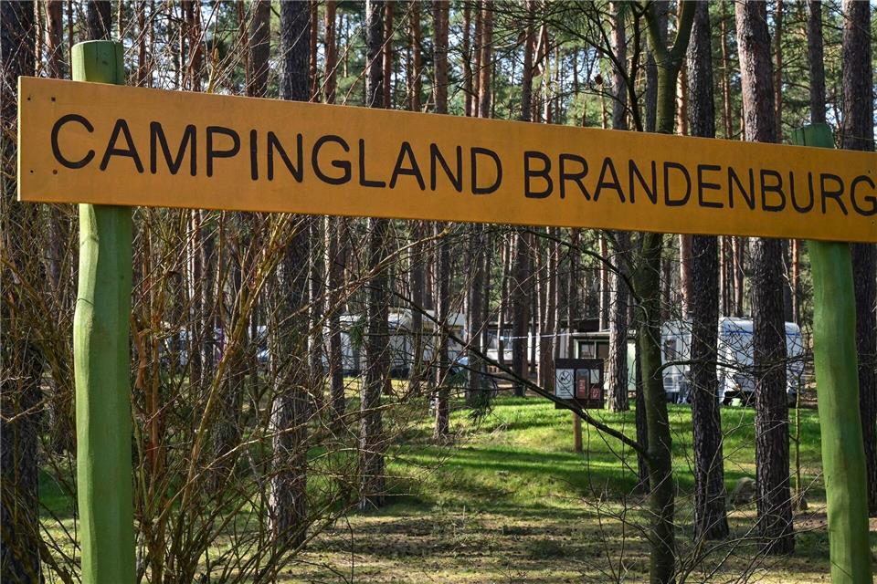 Wetter dämpft Campingsaison - Einige Urlauber sagen ab Campingurlaub ist in Brandenburg beliebt. (Archivbild) Patrick Pleul/dpa-Zentralbild/dpa