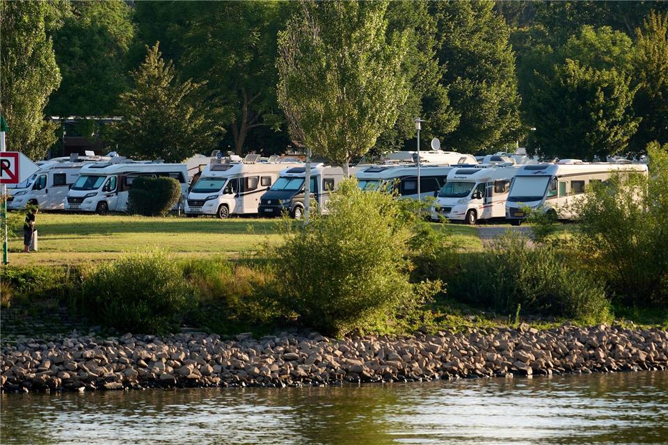 Campingurlaub ist in Rheinland-Pfalz, wie hier an der Mosel, weiterhin im Trend. (Symbolbild)Thomas Frey/dpa