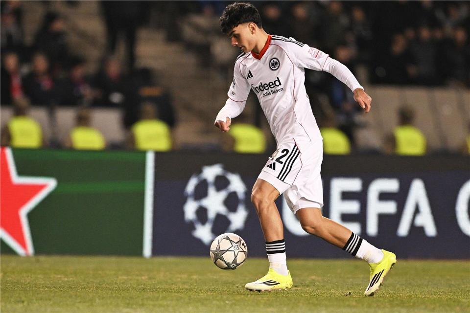 Can Uzun fehlt Eintracht Frankfurt bis auf weiteres verletzt. (Archivbild)Uncredited/AP/dpa