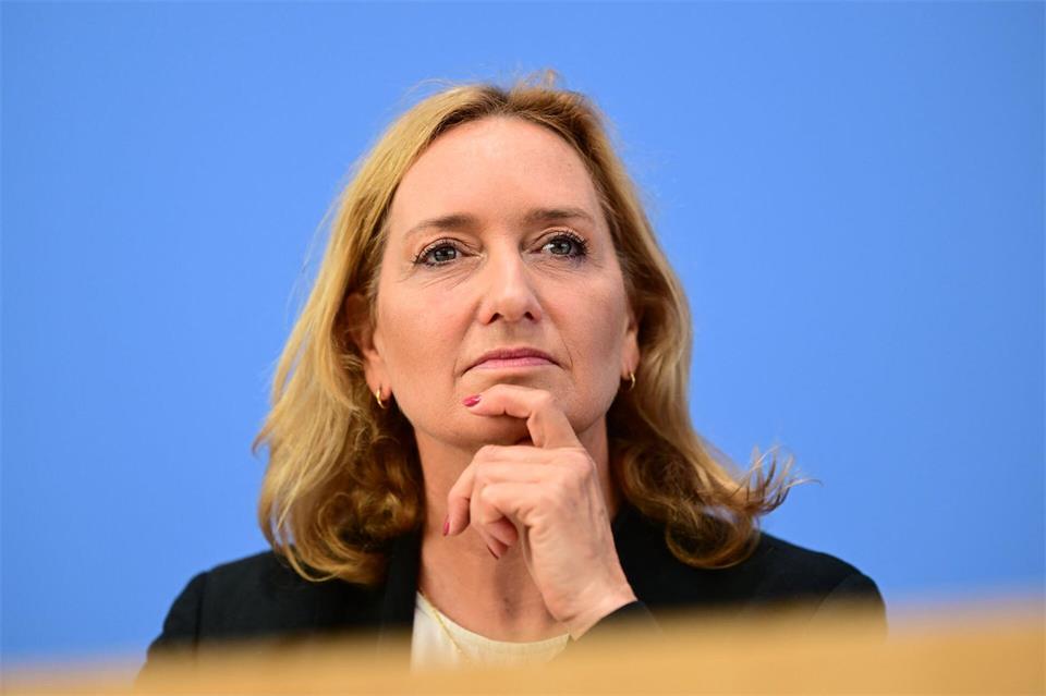 Caren Lay hält die gültige Mietpreisbremse für unzureichend. Sebastian Gollnow/dpa