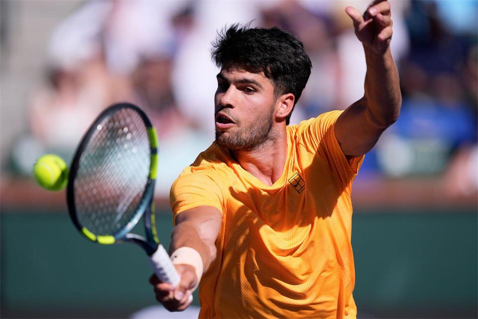 Carlos Alcaraz spielt an der Seite von Williams im Mixed. (Archivbild)Mark J. Terrill/AP/dpa