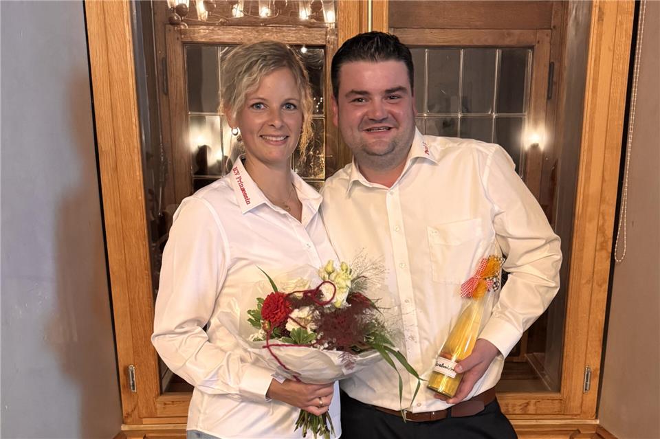 Caro Discher und Paul Stegerhoff bilden das neue Prinzenpaar in Raesfeld beim RCV.