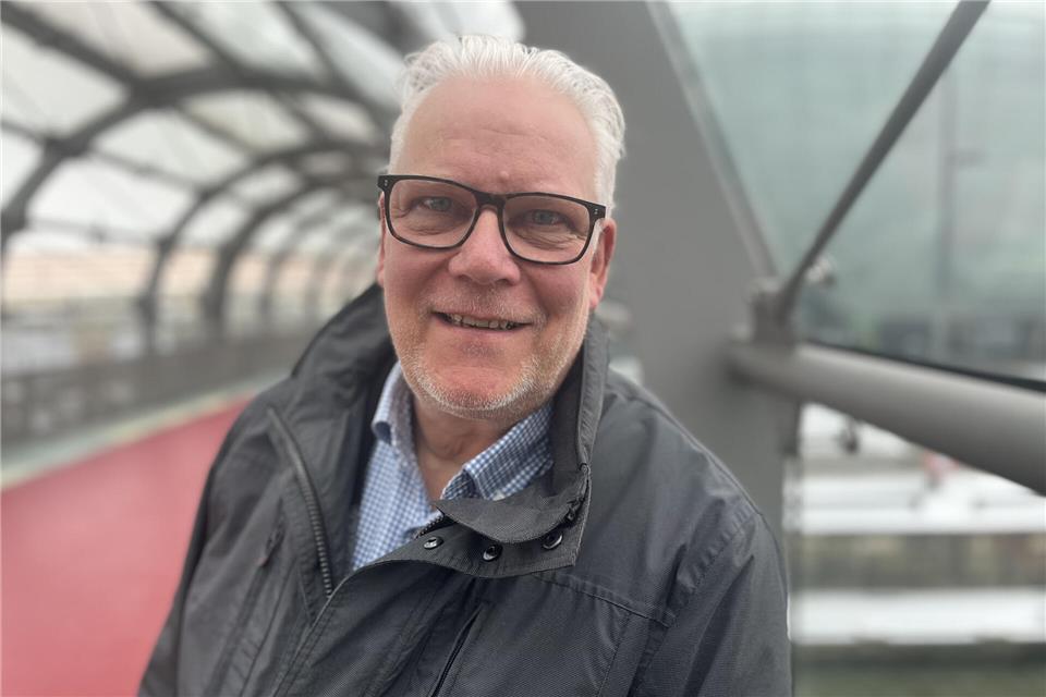 Carsten Hieby bietet diesen Einsteigerkursus zum Thema Finanzen speziell für jüngere Leute an.