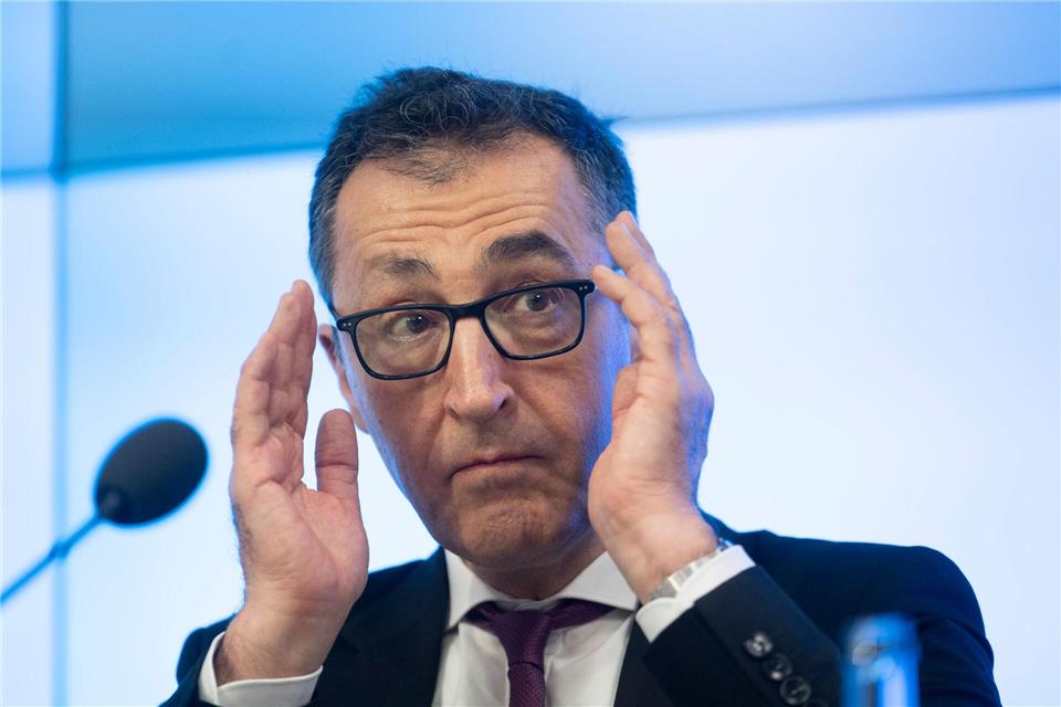 Cem Özdemir zögert noch.Marijan Murat/dpa