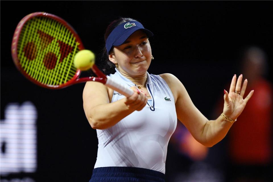 Chancenlos gegen die Ukrainerin Jelina Switolina: Auch Eva Lys verabschiedete sich im Achtelfinale.Marijan Murat/dpa