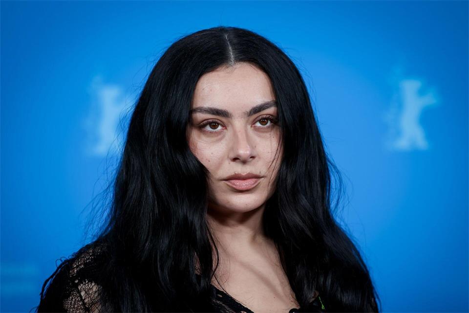 Charli xcx hat ihre Stimme verloren. (Archivbild)Soeren Stache/dpa
