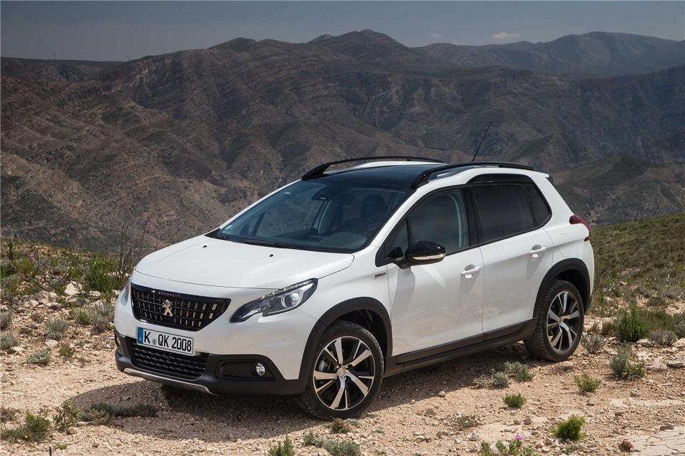 Chic in Szene gesetzt: Doch ein waschechter Offroader ist der Peugeot 2008 nicht, manche verführt er aber mit rustikalem Charme - auf was ist technisch beim Franzosen zu achten?Tibo/Stellantis/Peugeot/dpa-tmn