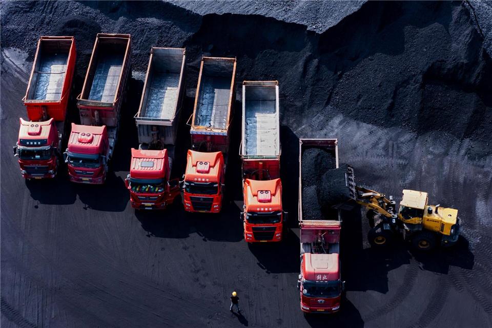 China sieht Kohle als Rückhalt bei Stromengpässen aus erneuerbaren Energien. (Symbolbild) Uncredited/CHINATOPIX/AP/dpa