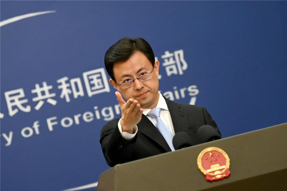 Chinas Außenamtssprecher kritisierte Pläne der EU im Bereich Cybersicherheit.Johannes Neudecker/dpa