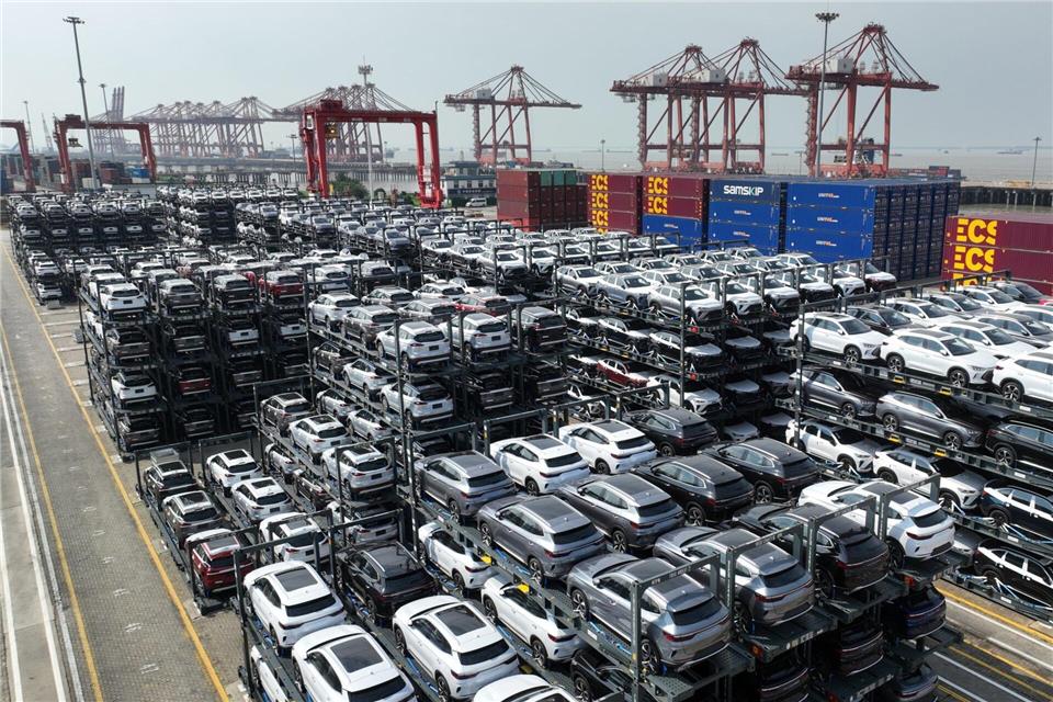 Chinas Automarken gleichen den Druck im heimischen Markt mit Exporten aus. (Symbolbild) XinHua/dpa